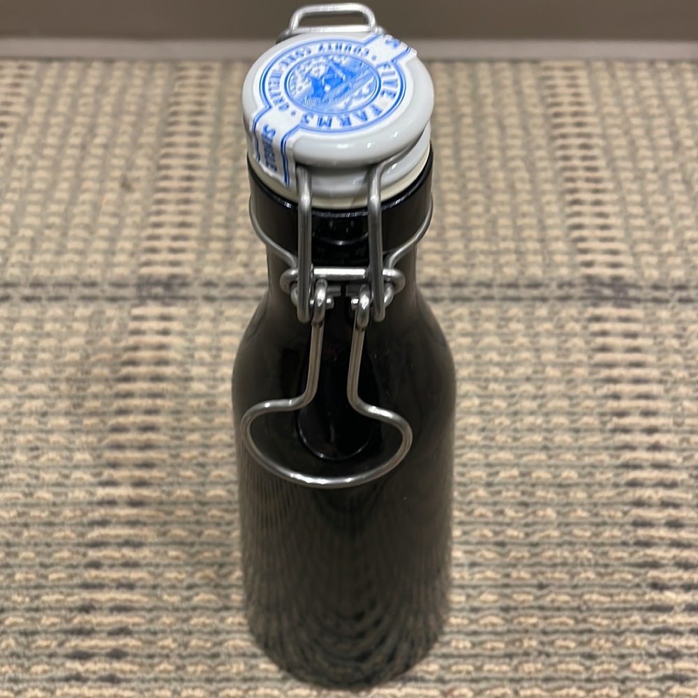 Five Farms County Cork , Ireland Flip Top 750 ml Bottle